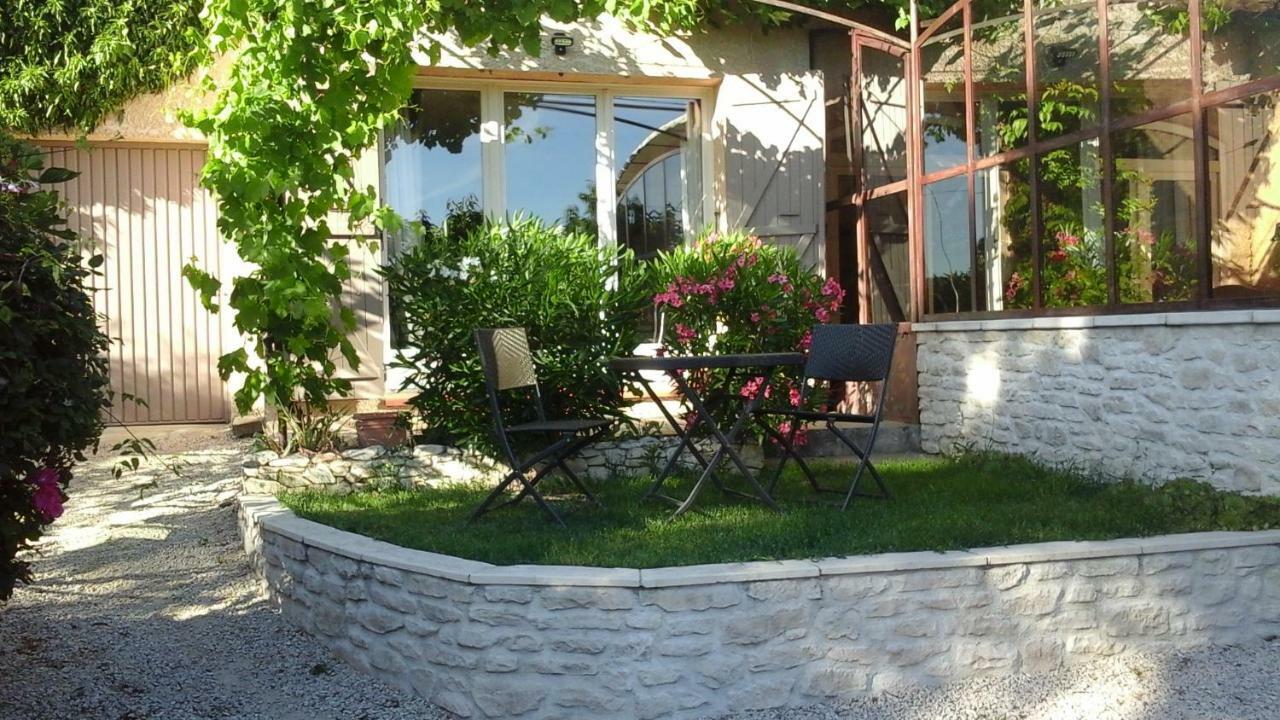Gite L'Annexe Villelaure Exterior photo